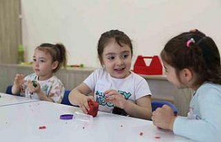 Büyükşehir Güzeloba kreşinde eğitim başladı