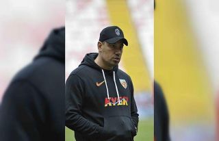 Çağdaş Atan: “Yeni şeyler söylemek lazım”