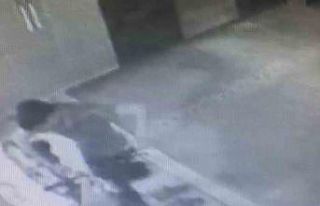 Camideki 12 bin liralık bisikleti çalan hırsız...