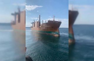 Çanakkale Boğazı’nda kargo gemisi arızası yaptı