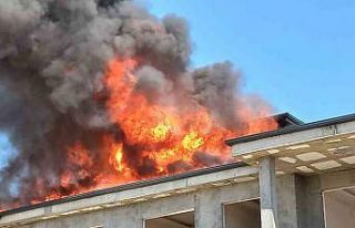 Çatı yangını korkuttu