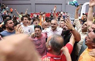 Çayırova Belediyesi 2. Lig’de şampiyon oldu