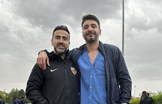 Cenk Gönen Kayserispor’dan ayrıldı
