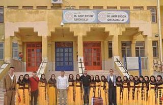 Cizre Halk Oyunu Ekibi, kültürlerini gelecek nesillere...