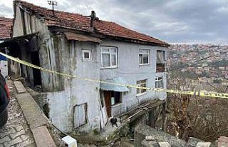 "Çocuk başkasından" deyip eşini silahla...