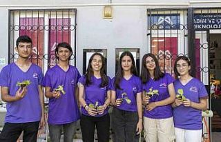 Çocuklar hem beceri kazanıyor hem de üretime yönleniyor