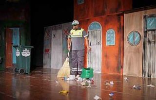 ’Çöp Avcısı’ miniklerle buluştu