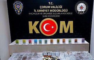 Çorum polisinden kaçak silah ve sigara operasyonu
