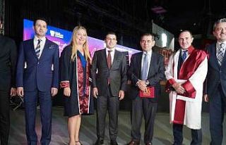 Cumhuriyetin yüzüncü yılında binlerce öğrenci...