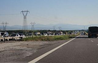 D-100 Karayolu’nda kilometrelerce bayram kuyruğu...