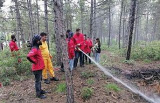 DAK gönüllülerine orman yangınlarına müdahale...