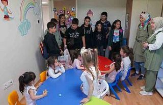 Deprem mağduru çocuklarla buluştular