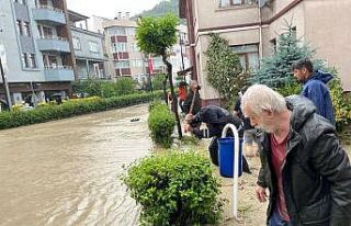 Dere taştı, turizm kenti Amasra sular altında kaldı