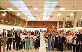 DEÜ’den "Zamansız" sergi