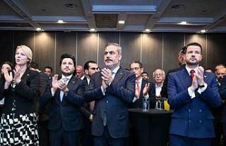 Dışişleri Bakanı Fidan, Karadağ’da Kurban Bayramı...