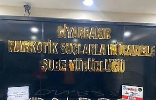 Diyarbakır’da 4 kişinin sindirim sisteminden 840...