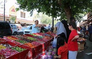Diyarbakır’da çarşı pazarda bayram hareketliliği