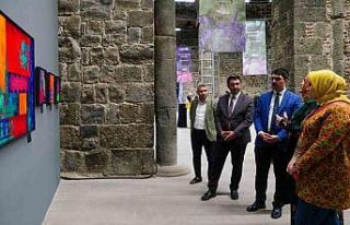 Diyarbakır’da iki sergi sanatseverlerle buluştu