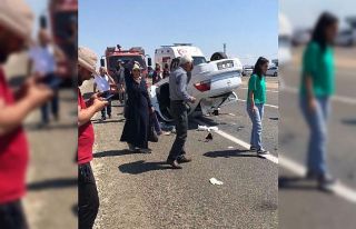 Diyarbakır’da otomobil takla attı: 1 ölü, 4...