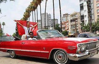 Dünya ve Avrupa şampiyonu olan Nafia, üstü açık...