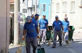 Edremit’te detaylı mahalle temizliği sürüyor