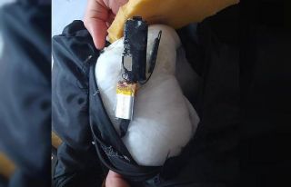 Ehliyet sınavına girerken kameralı kopya düzeneği...