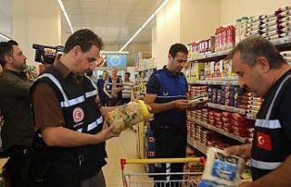 Elazığ Belediyesi, bayram öncesi market ve AVM’leri...