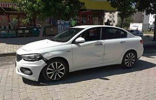 Elazığ’da motosiklet ile otomobil çarpıştı:...