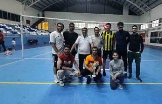 Eleşkirt’te Voleybol Turnuvasında Şampiyon Ergözü...