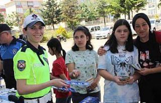 Emniyet birimlerinin çalışmaları çocuklara tanıtıldı