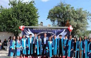 Ermaş Anadolu Lisesi’nde mezuniyet sevinci