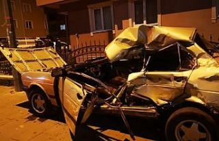 Erzurum’da direksiyon hakimiyetini kaybeden sürücü...