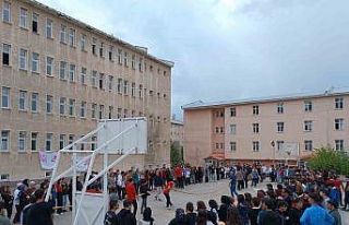 Erzurumlu öğrencilerden örnek davranış