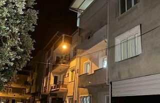 Eşini pompalıyla öldürüp intihar etti