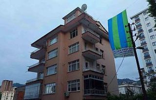 Eski CHP Rize Kadın Kolları Başkanı Ardal 5. kattan...