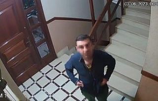 Ev sahibi kiracısının güvenlik kameralarını...