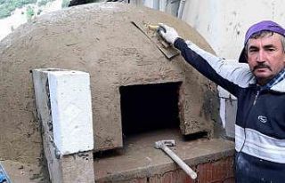 Evine fırın yaptırmak isteyen ona geliyor