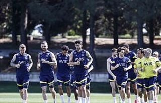 Fenerbahçe, Galatasaray maçı hazırlıklarına...