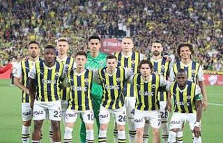 Fenerbahçe’de teknik direktör arayışı hız...