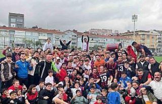 Filyos Ateşspor şampiyonluğu taraftar ile beraber...