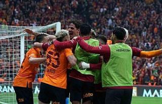 Galatasaray bu sene oynadığı 4 derbinin 3’ünden...
