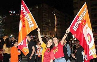 Galatasaraylı taraftarların derbi ve şampiyonluk...