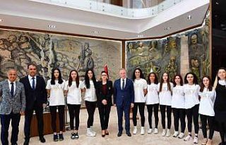 Gaziantep, tarihinde ilk kez voleybol ’da Türkiye...