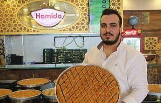Gaziantep’te baklavacıların bayram yoğunluğu
