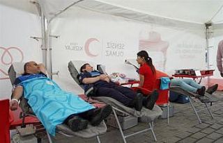 Gaziosmanpaşa Belediyesi zabıta personelinden kan...