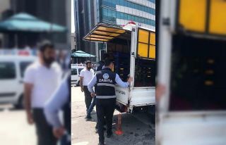 Gebze’de zabıta ekipleri seyyar satıcıları denetliyor
