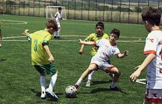 Geleceğin futbol yıldızları yetişiyor