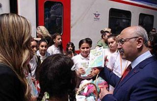 Geleceğin yazarları İzmir’de buluştu