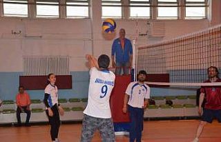 Geleneksel Personel Voleybol Turnuvası başladı