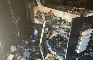 Giyim mağazasında çıkan yangın korkuttu